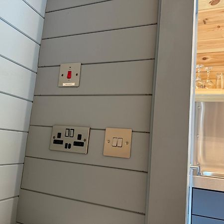 Bonny Wee Snug - Pod In Spean Bridgeアパートメント エクステリア 写真