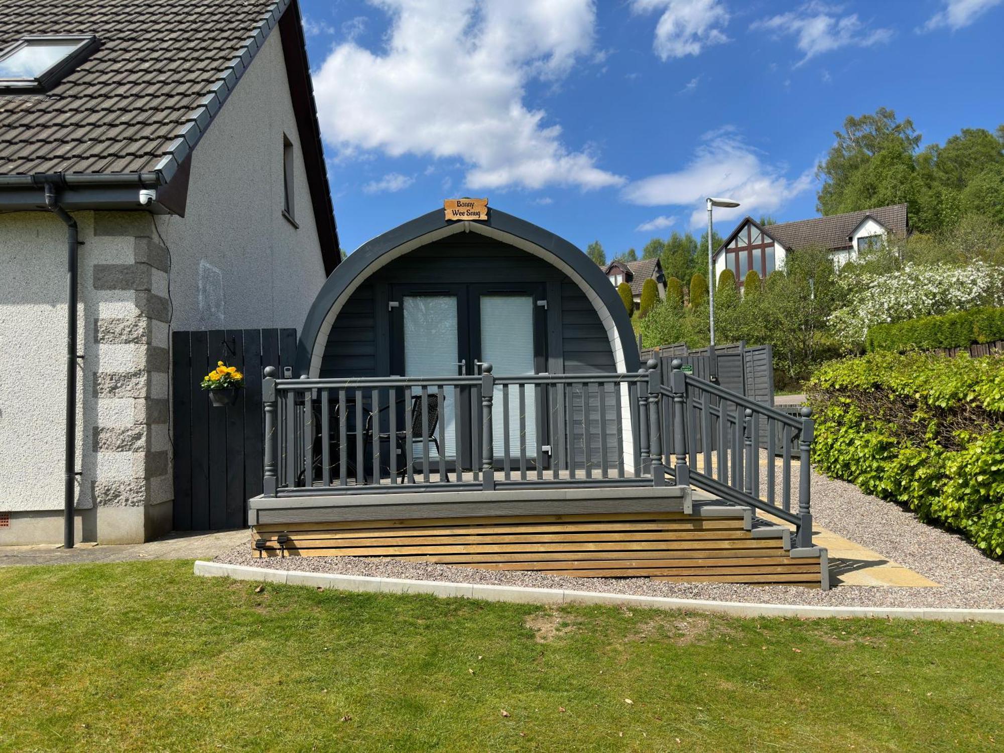 Bonny Wee Snug - Pod In Spean Bridgeアパートメント エクステリア 写真