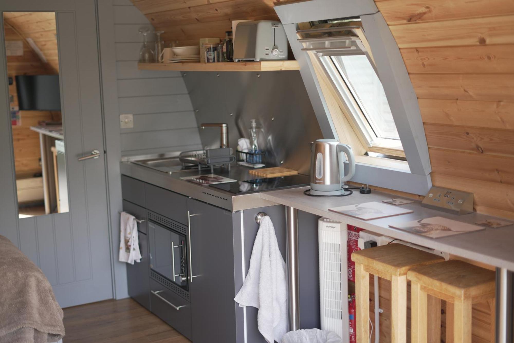 Bonny Wee Snug - Pod In Spean Bridgeアパートメント エクステリア 写真