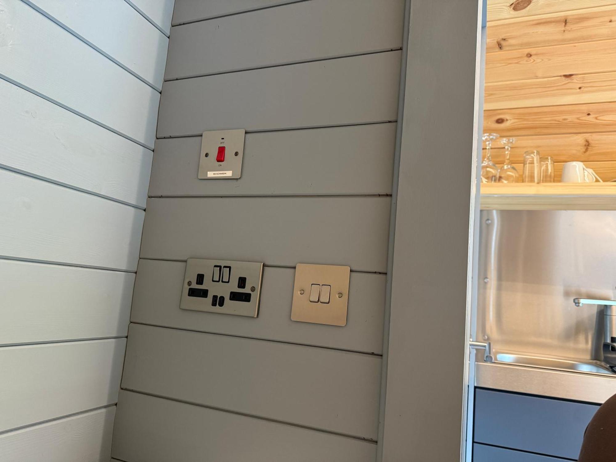 Bonny Wee Snug - Pod In Spean Bridgeアパートメント エクステリア 写真
